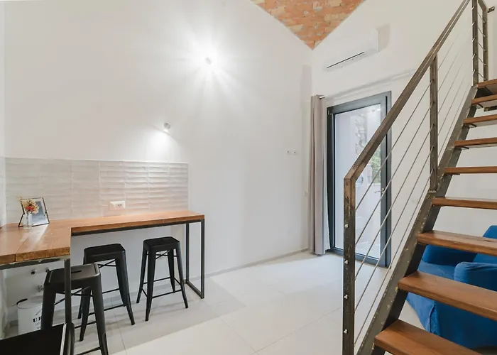 Loft Civico 80 Near Olbia Отель типа 