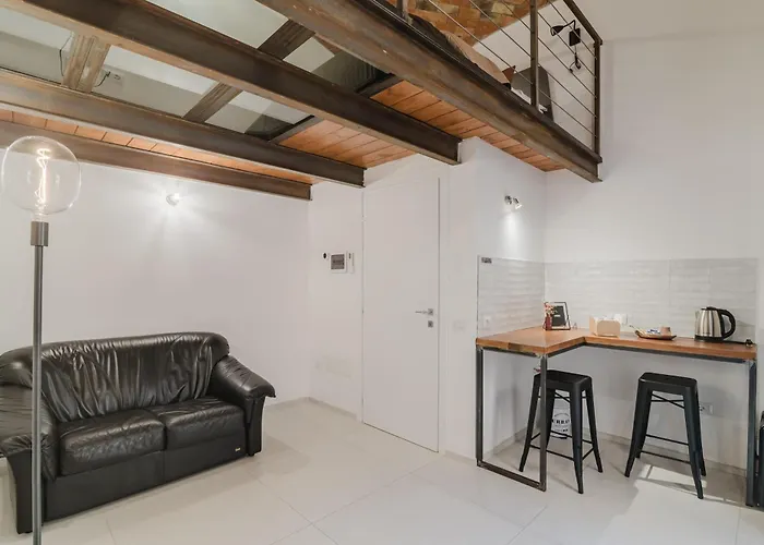 Panzió Loft Civico 80 Near Olbia 3*