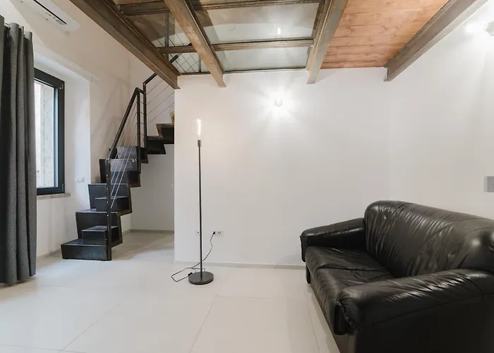 Loft Civico 80 Near Olbia Panzió 3*