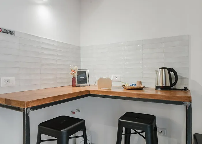 Loft Civico 80 Near Olbia 住宿加早餐酒店 3*