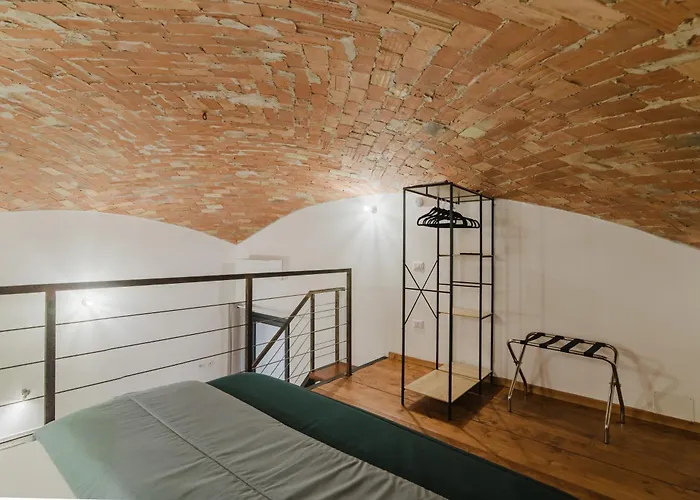 Loft Civico 80 Near Olbia 住宿加早餐酒店 Calangianus